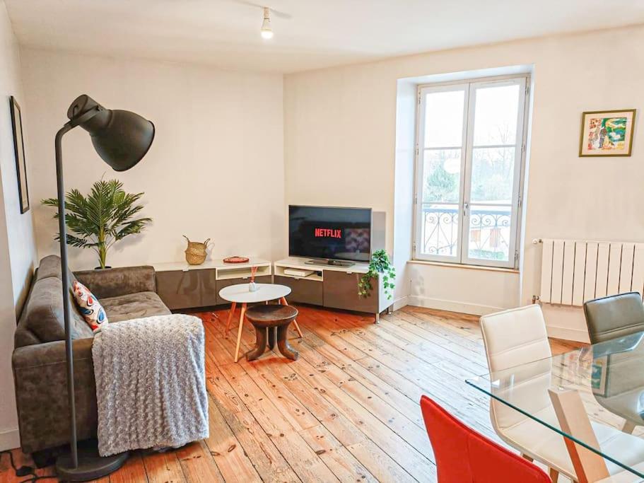 Cosy Pyrenees - 2Ch - Vue Sur Le Chateau & Garage 波城 外观 照片
